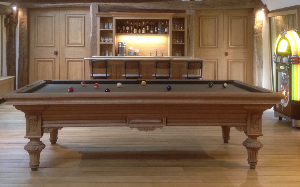 old pool table in wood light - american pool - Billards Toulet