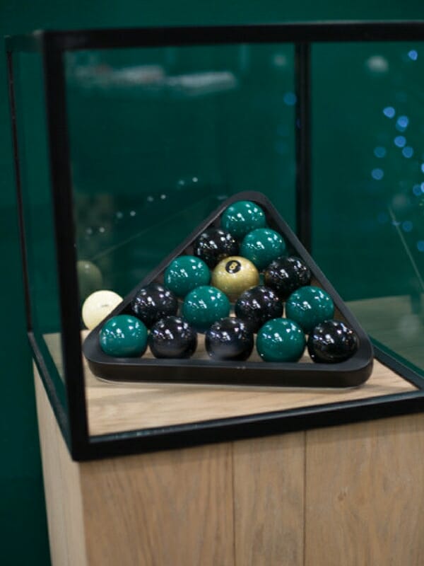 Balls black and gold - Billiard