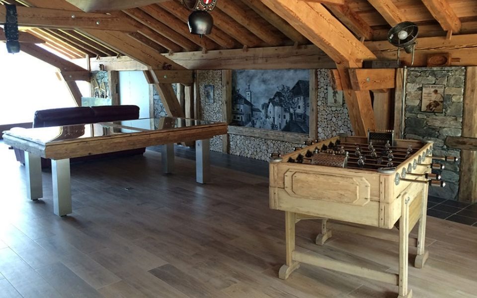 Billiard design games room - wood - Megeve - Billards Toulet