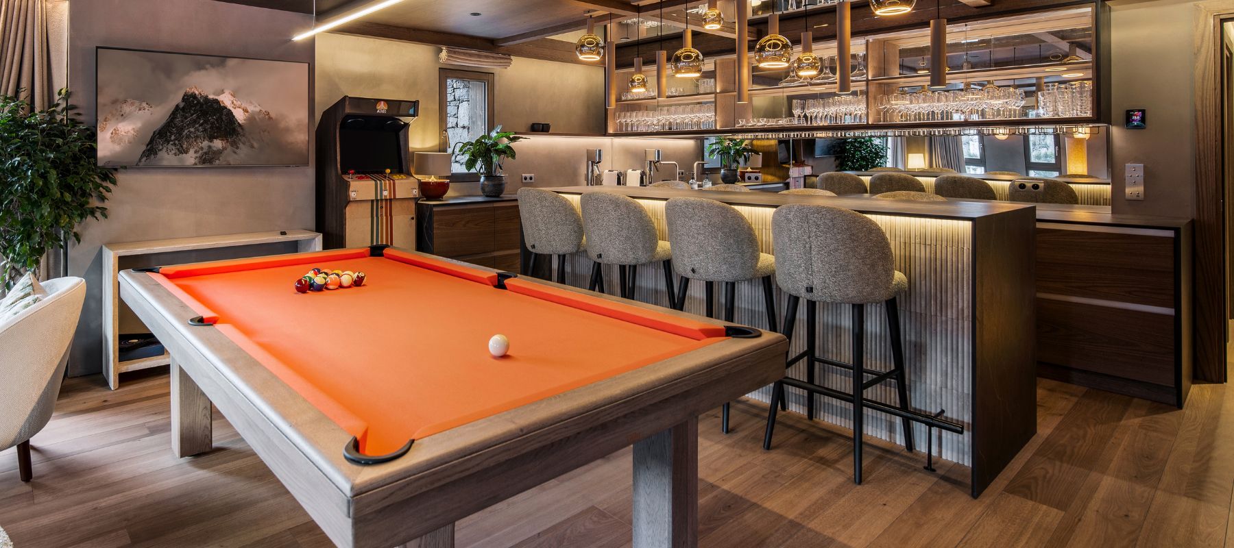 custom pool table chalet luxury Broadway Toulet
