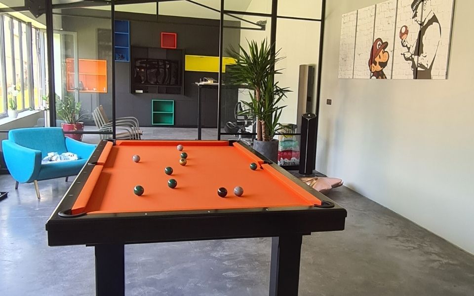 Modern pool table black and orange Broadway - Billards Toulet