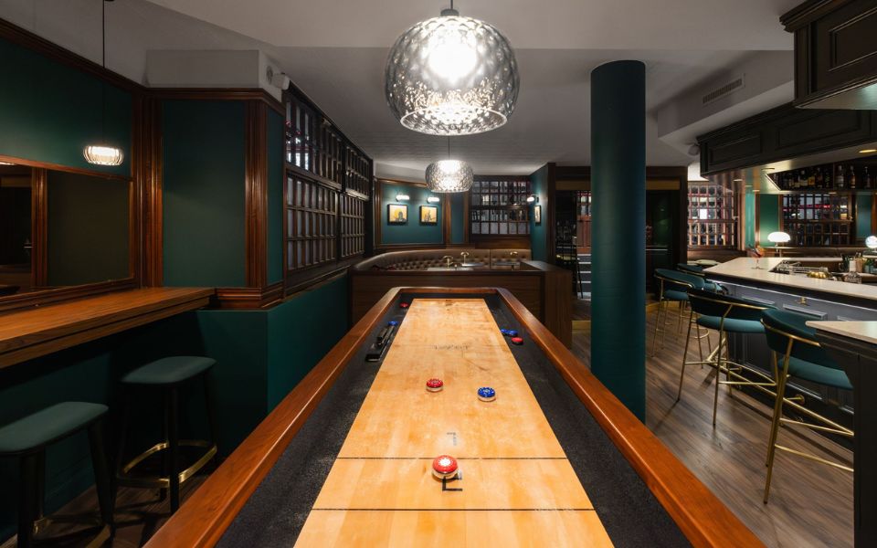 Shuffleboard table pub Maison Toulet