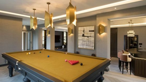 Empereur Snooker pool table black gold cloth - Billards Toulet